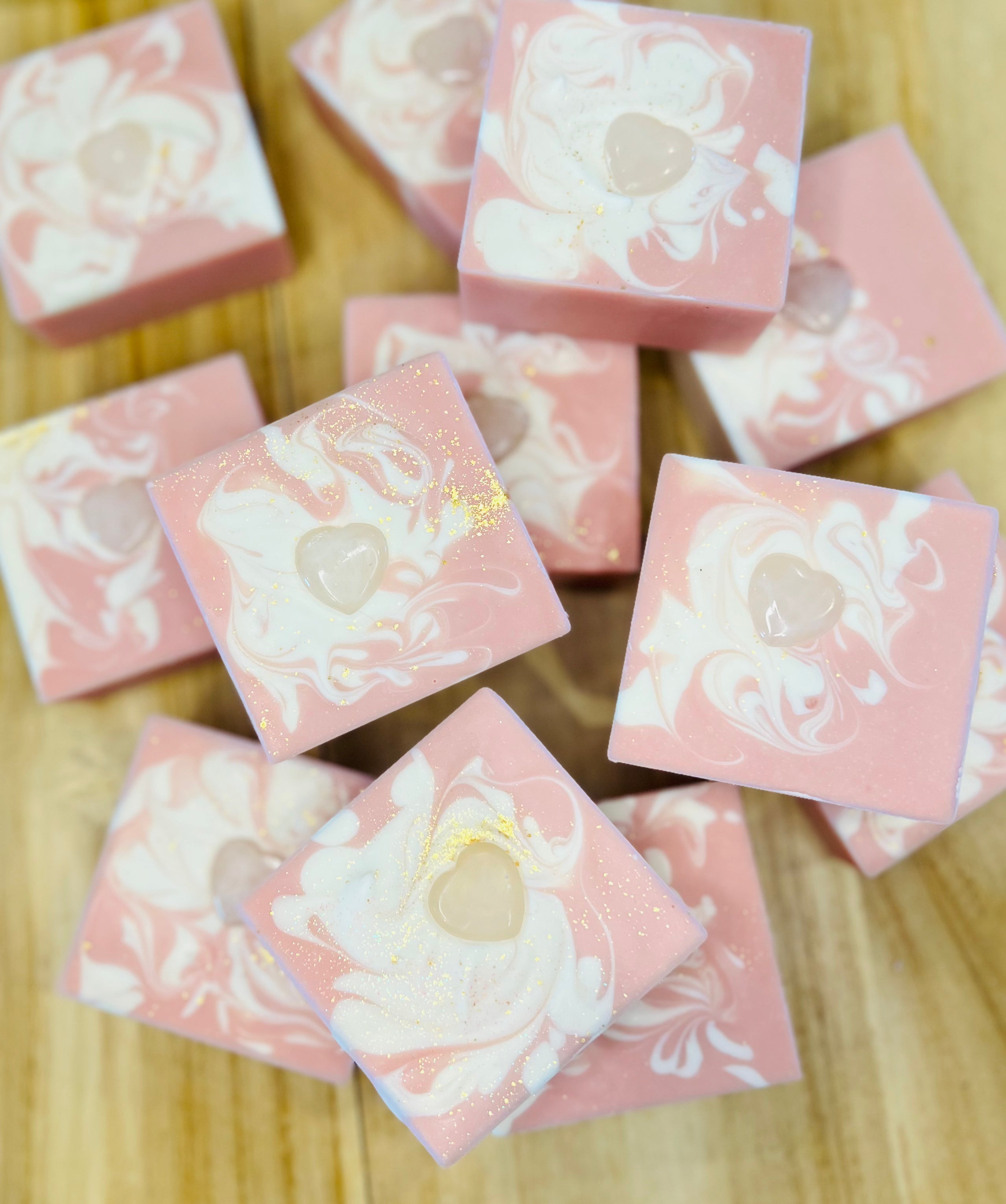 Rose quartz (Real Crystal on top! | Goat milk soap)