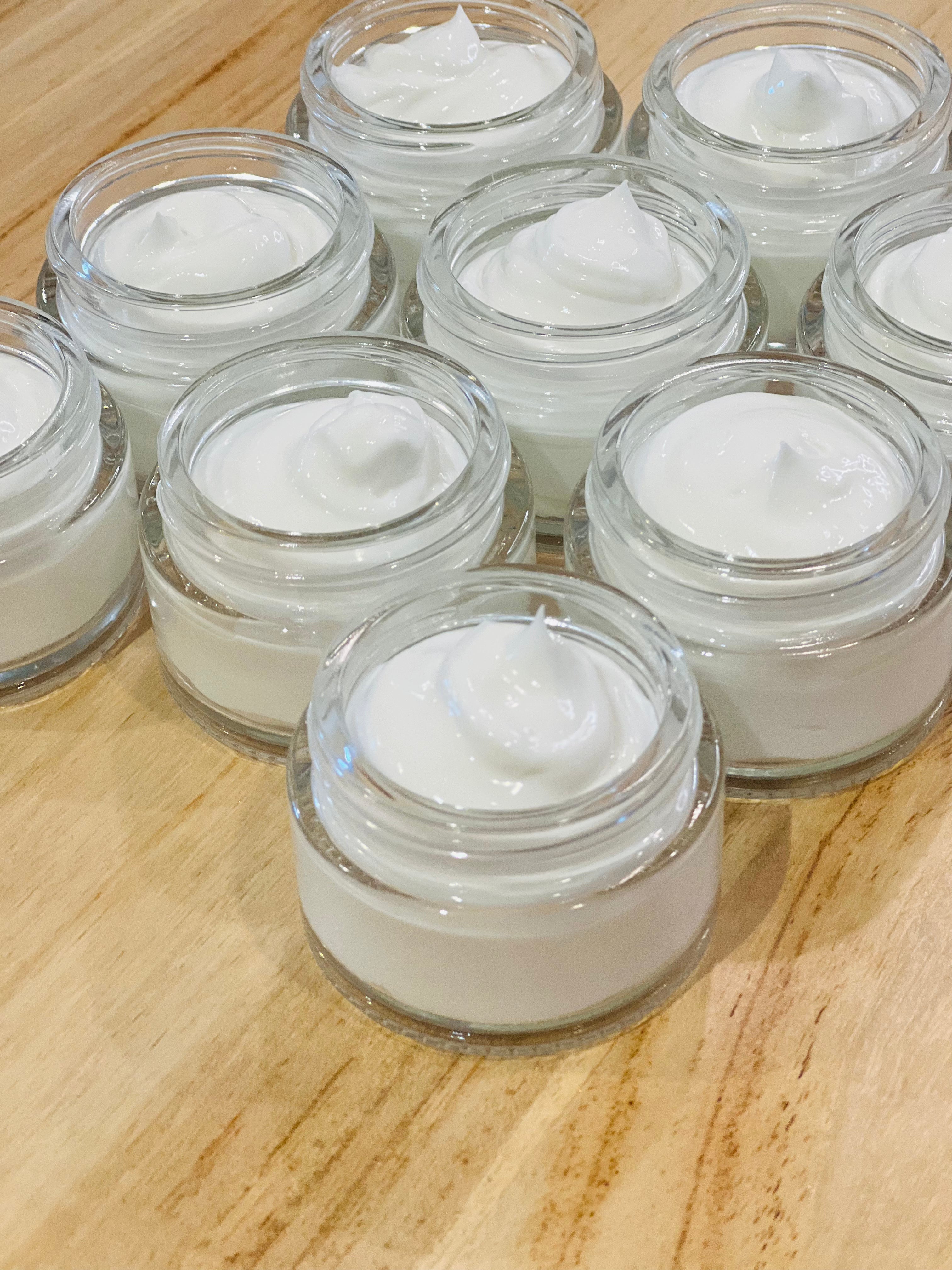 Quenched Face Moisturizer (6% Hyaluronic acid | 7% Collagen | Niacinamide | Vitamin C)